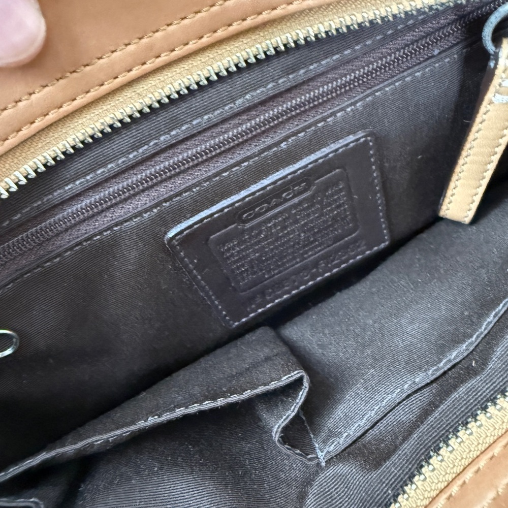 Coach Tan Leather Tote Bag | Classic Shoulder Bag | Authentic - Picture 3 of 5